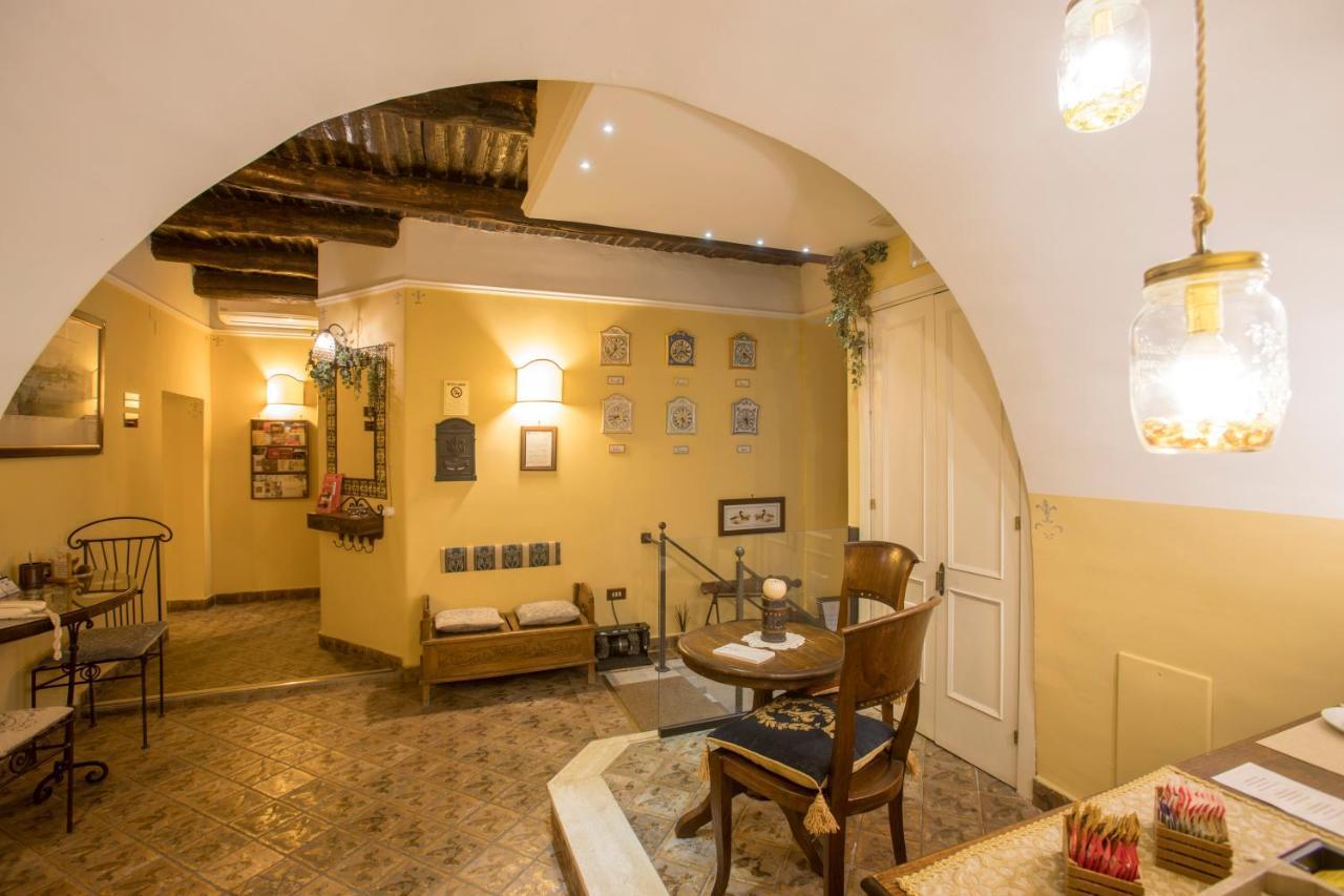 B&B L'Alloggio Dei Vassalli Nápoles Exterior foto
